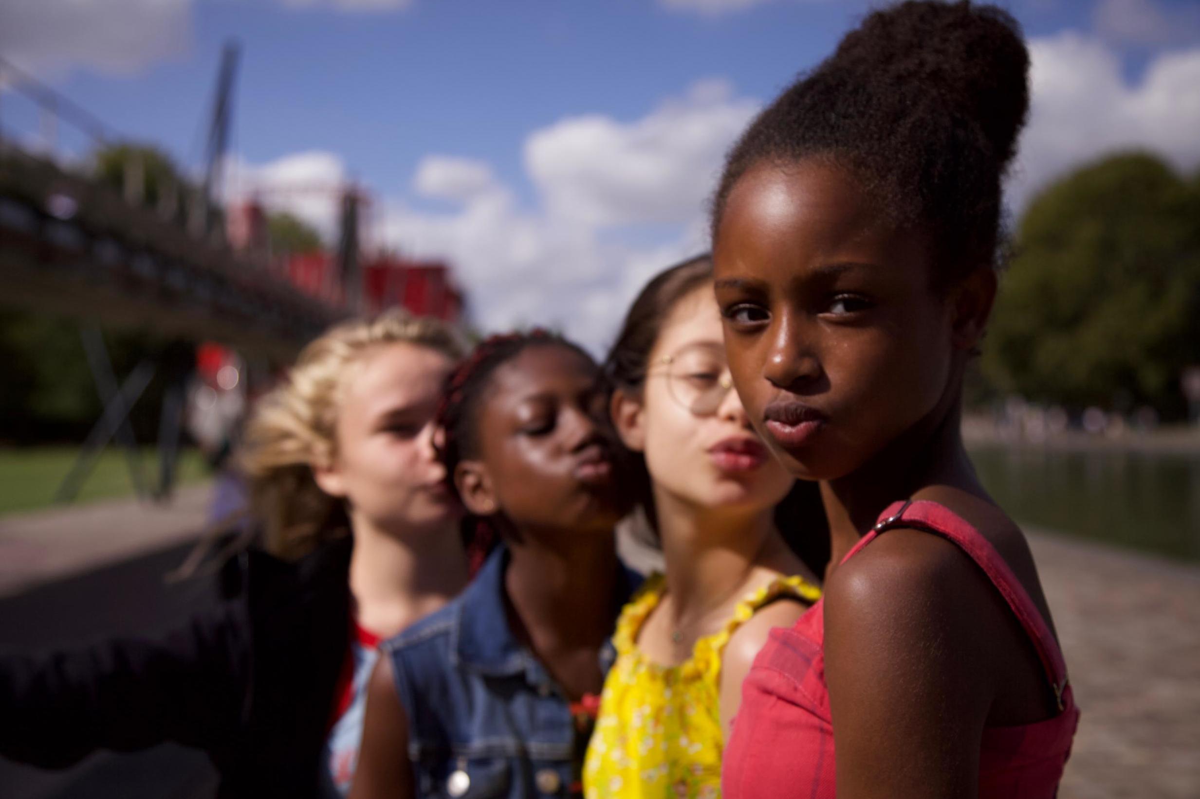 Netflix a fait face à des accusations criminelles au Texas concernant le film Cuties pour exploitation sexuelle présumée de ses jeunes actrices