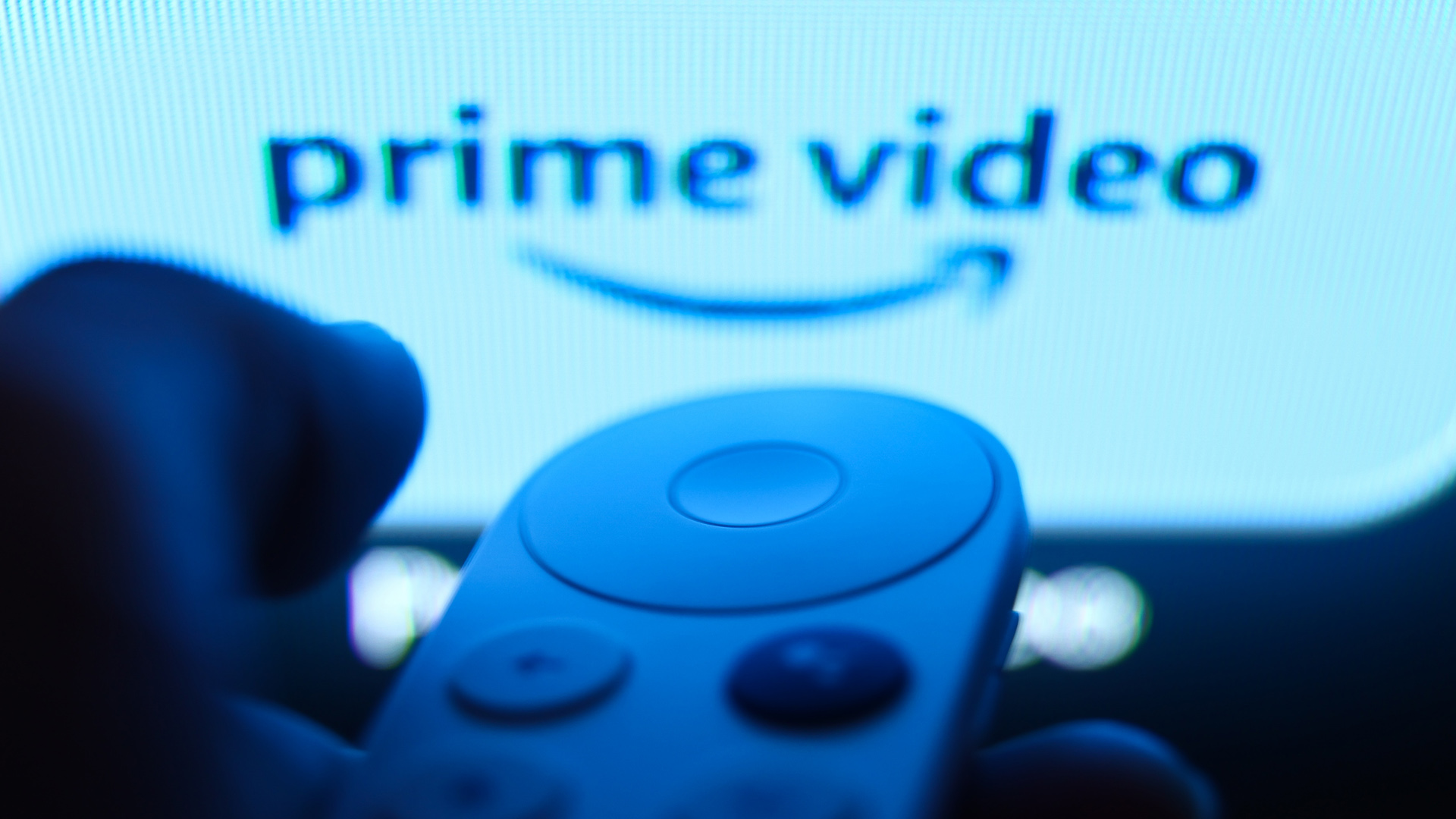 Gros plan du logo Prime Video sur une télévision