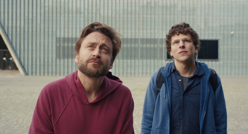Kieran Culkin et Jesse Eisenberg dans A REAL PAIN.