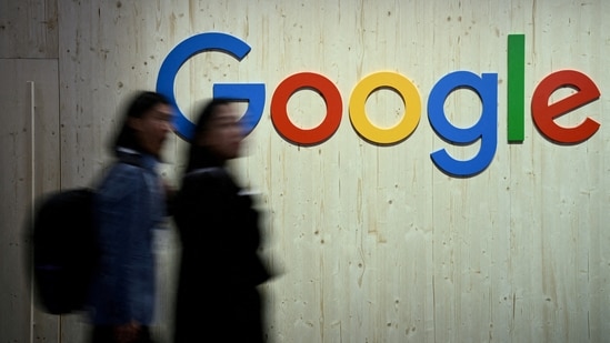 Antitrust? No problem! Google and Apple stocks weather the storm. REUTERS/Annegret Hilse/File Photo(REUTERS)