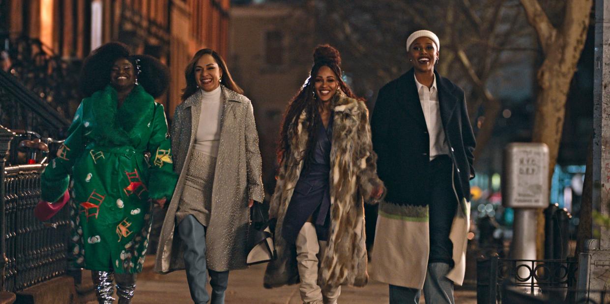 Angie (Shoniqua Shandai), Quinn (Grace Byers), Camille (Meagan Good) and Tye (Jerrie Johnson) dans la saison 3 de 'Harlem'.