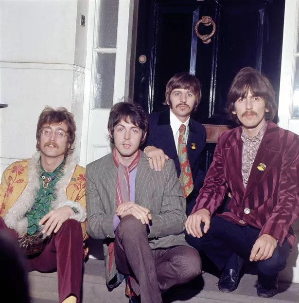 Les Beatles en 1967 chez Brian Epstein
