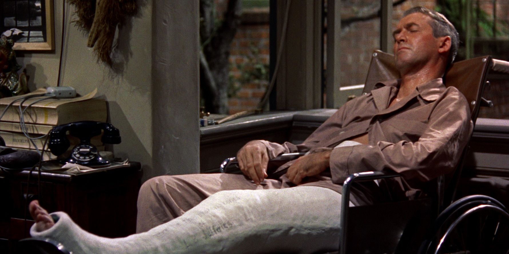 James Stewart dans Fenêtre sur cour