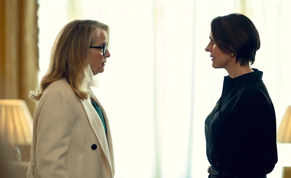 Julie Delpy et Suranne Jones dans Hostage
