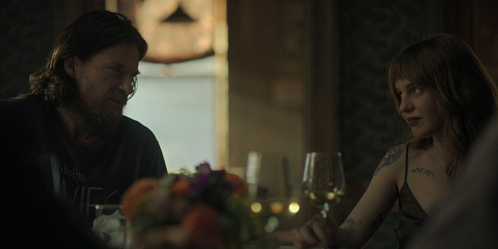 odessa young dans black rabbit