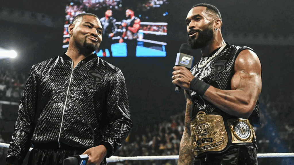 The Street Profits s'adressant à l'univers de la WWE