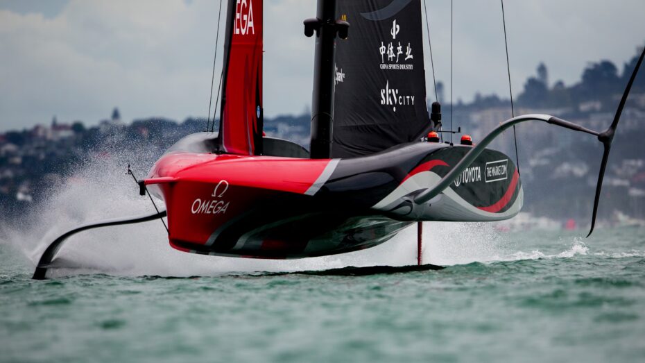 Voilier de l'équipe néo-zélandaise inspiré par la F1