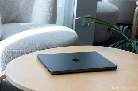 MacBook Pro M5