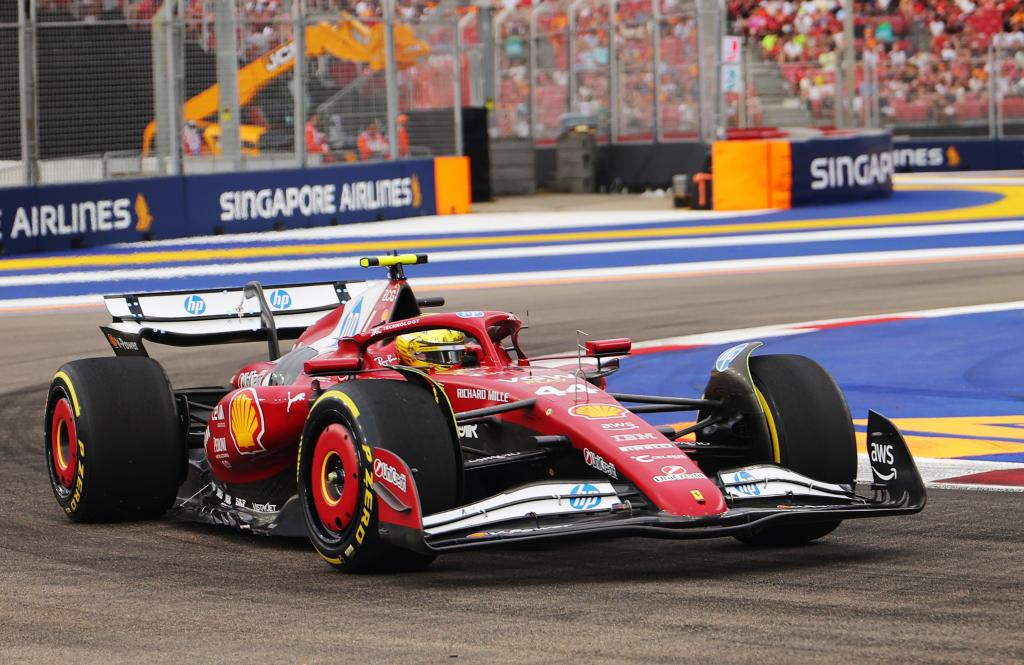 Lewis Hamilton en action avec Ferrari