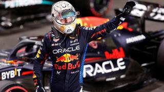 Max Verstappen célèbre la pole au GP du Qatar.
