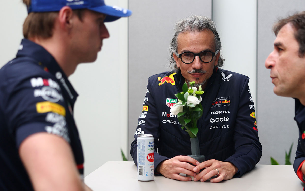 Mékies révèle un secret interdit : "Ne lui dis pas..." L'histoire fascinante de la naissance de la règle qui a bloqué Verstappen et une rencontre ironique après dix ans !