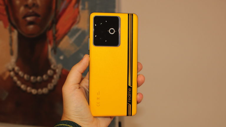 56% de réduction pour un smartphone mid-range recommandé : 512 Go, processeur Ultra et batterie de 7000 mAh