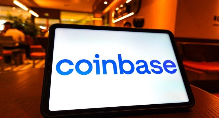 Action Coinbase en plein essor : la bourse s'apprête à acquérir le DEX Vector basé sur Solana !