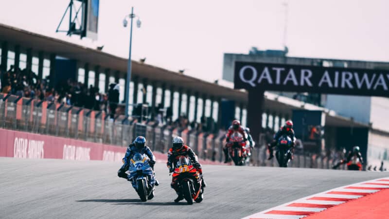 Alex Marquez aux côtés de Pedro Acosta lors du GP MotoGP 2025 au Portugal