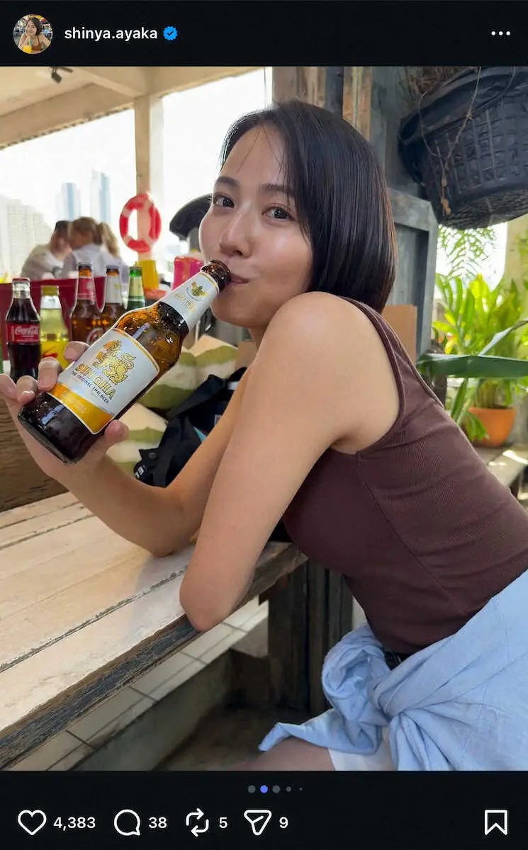 La Fille de Fukuoka qui Fait Sensation sur TikTok : son Tank Top et son "Goin'" avec une Bière Thaï ! Les Internautes Éblouis par sa Beauté !