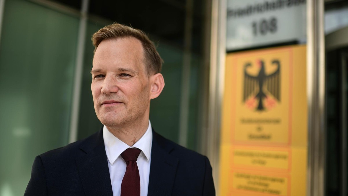 Hendrik Streeck / Délégué aux addictions