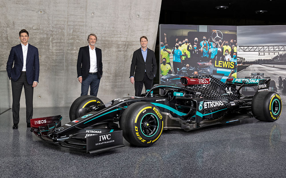 Toto Wolff avec Ola Källenius et Sir Jim Ratcliffe