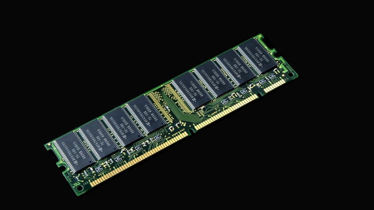 L'IA consomme la mémoire RAM : pourquoi votre prochain PC sera plus cher et difficile à obtenir en 2026