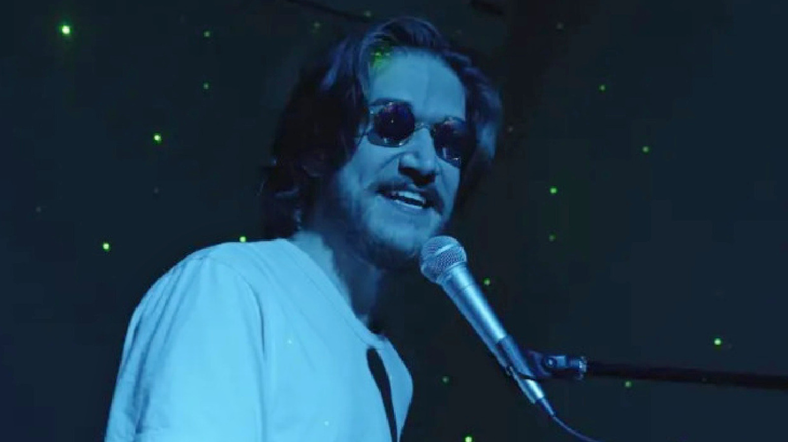 15 spectacles de stand-up immanquables à regarder en streaming dès maintenant