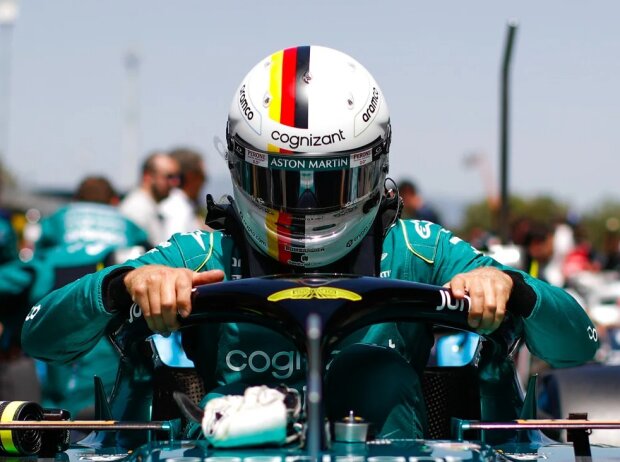 Sebastian Vettel en tant que pilote de Formule 1 pour Aston Martin Sebastian Vettel en tant que pilote de Formule 1 pour Aston Martin