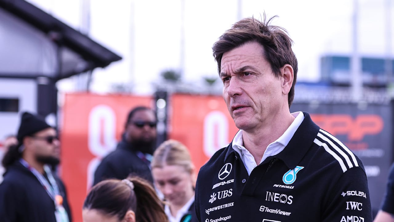 Red Bull s'en prend à Toto Wolff, le boss de Mercedes !