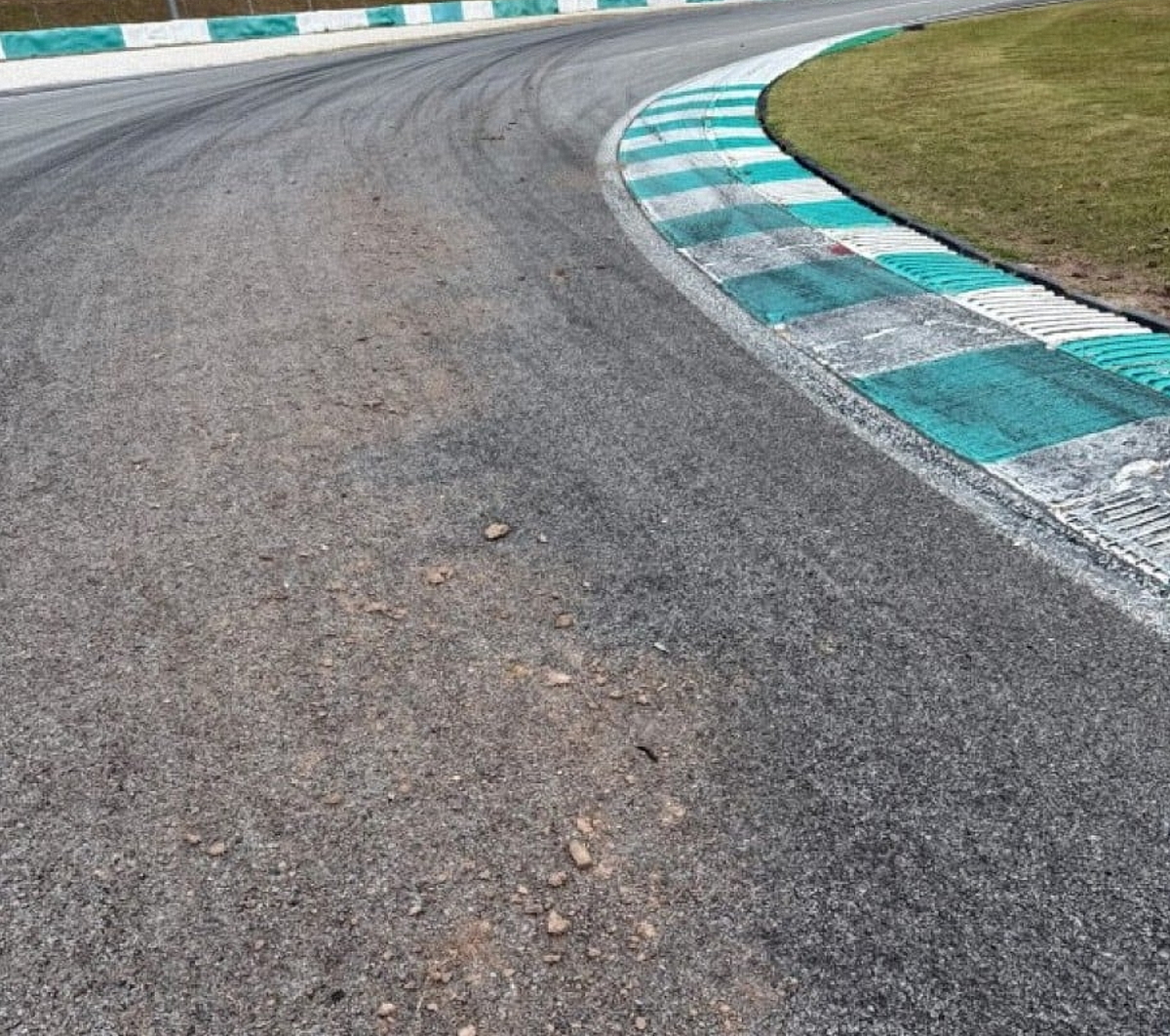 L'état de la piste a suscité des réactions humoristiques d'Aleix Espargaró