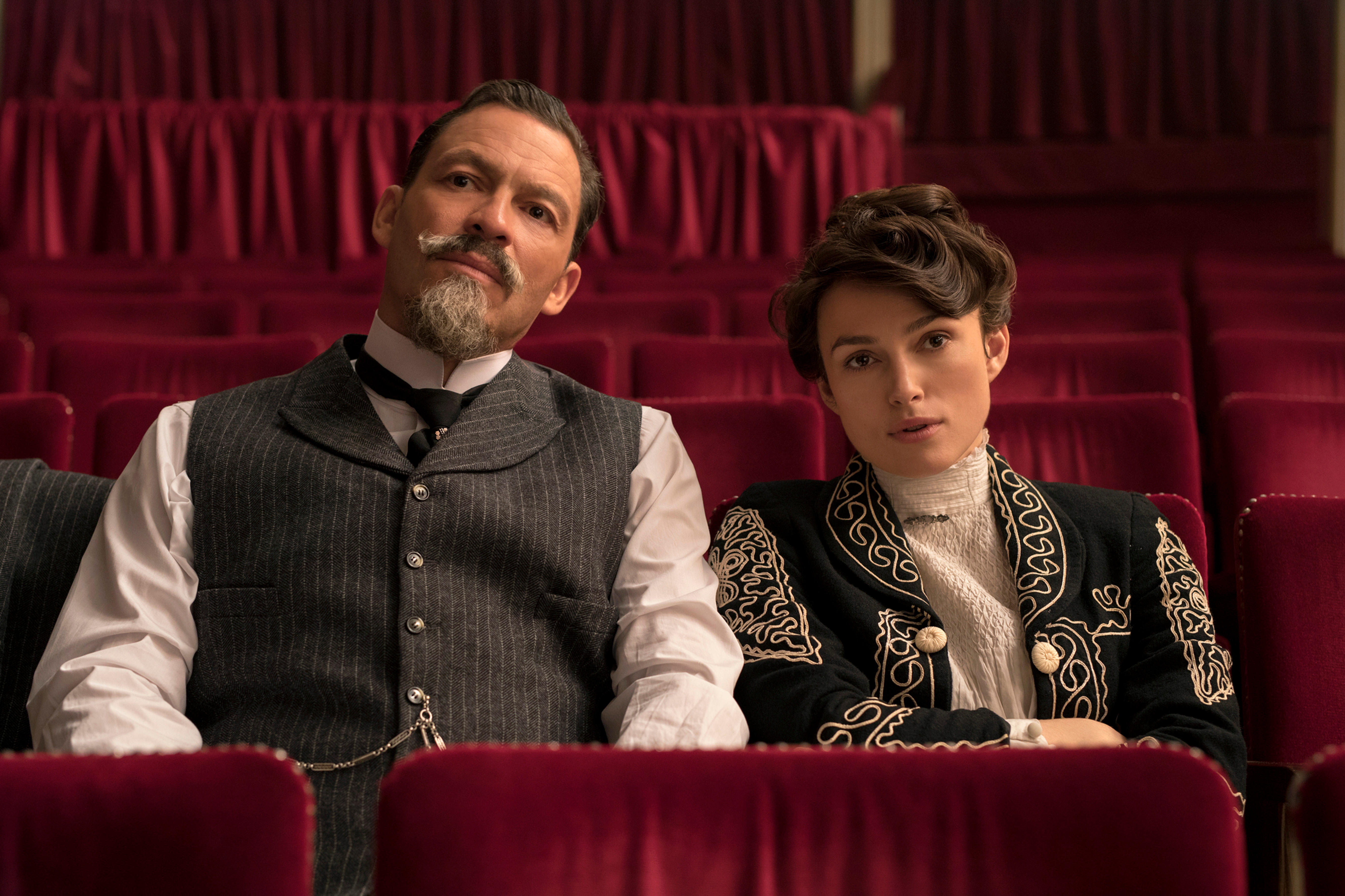 Dominic West face à Keira Knightley dans Colette