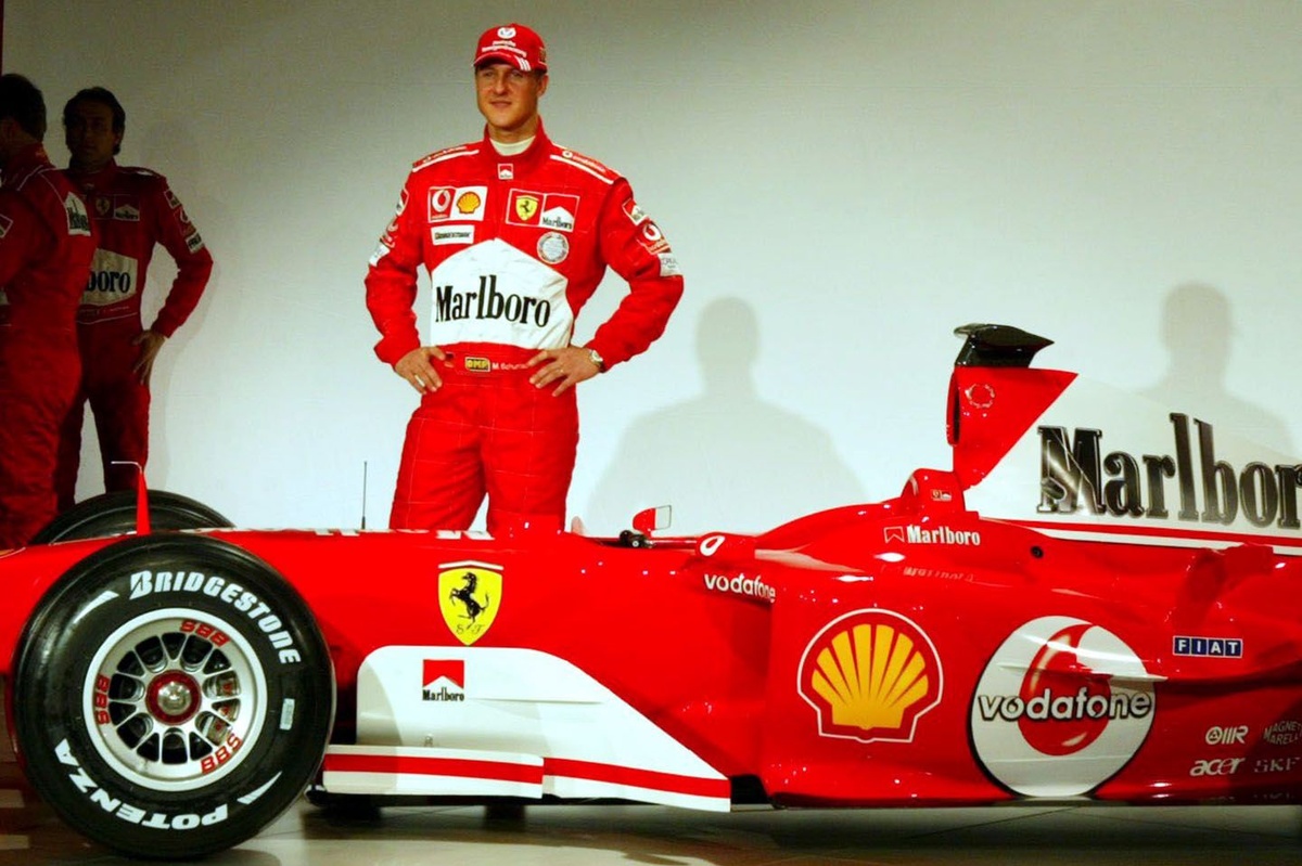 Découvrez le nouveau set LEGO Icons de Ferrari en hommage à Michael Schumacher avant sa sortie !
