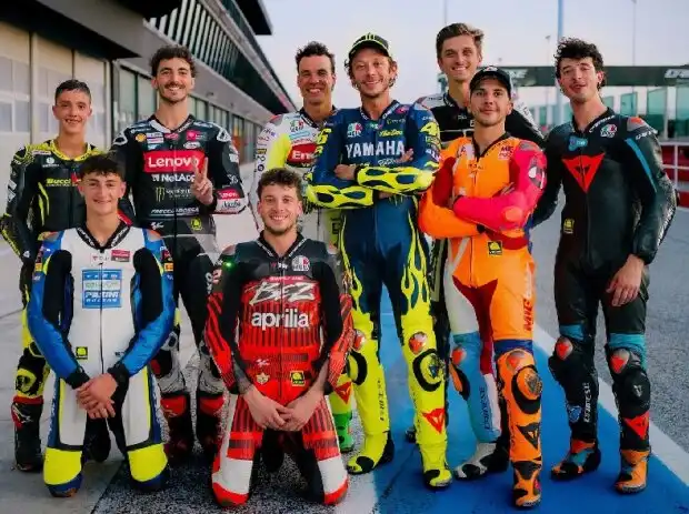 Académie VR46 2026 Valentino Rossi et les pilotes de l'Académie VR46
