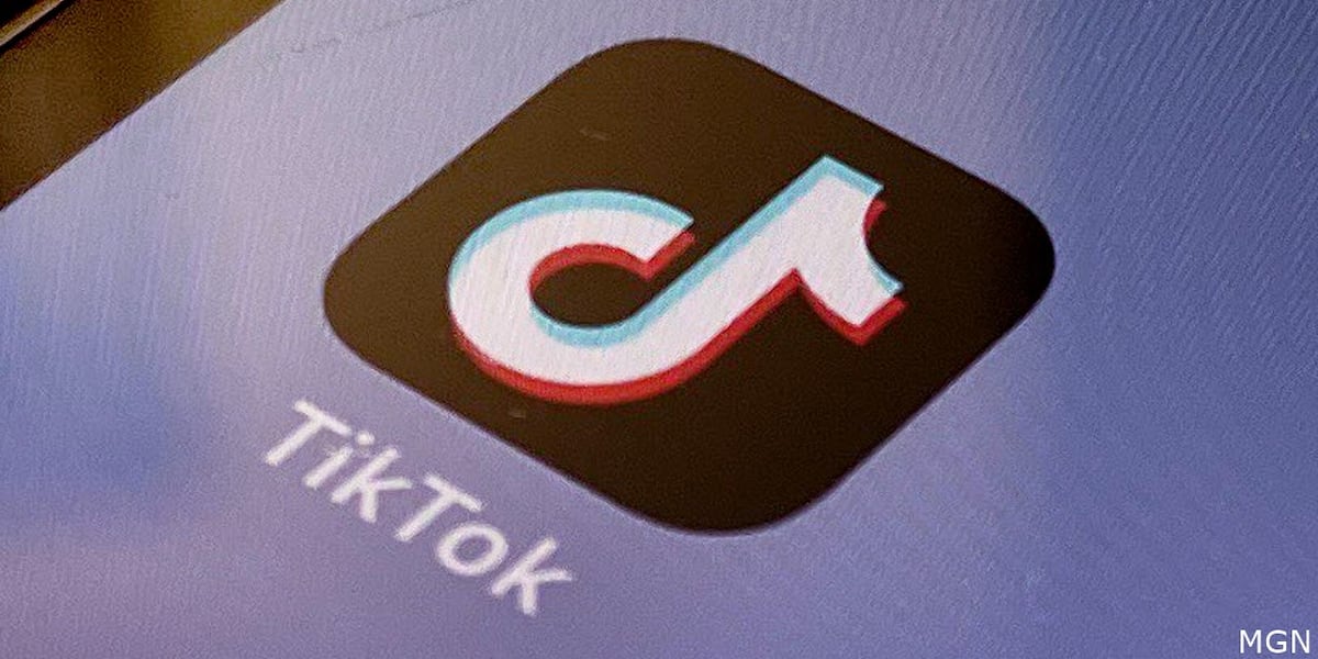 Mère inculpée après que son fils a accidentellement blessé sa copine en enregistrant une vidéo TikTok.