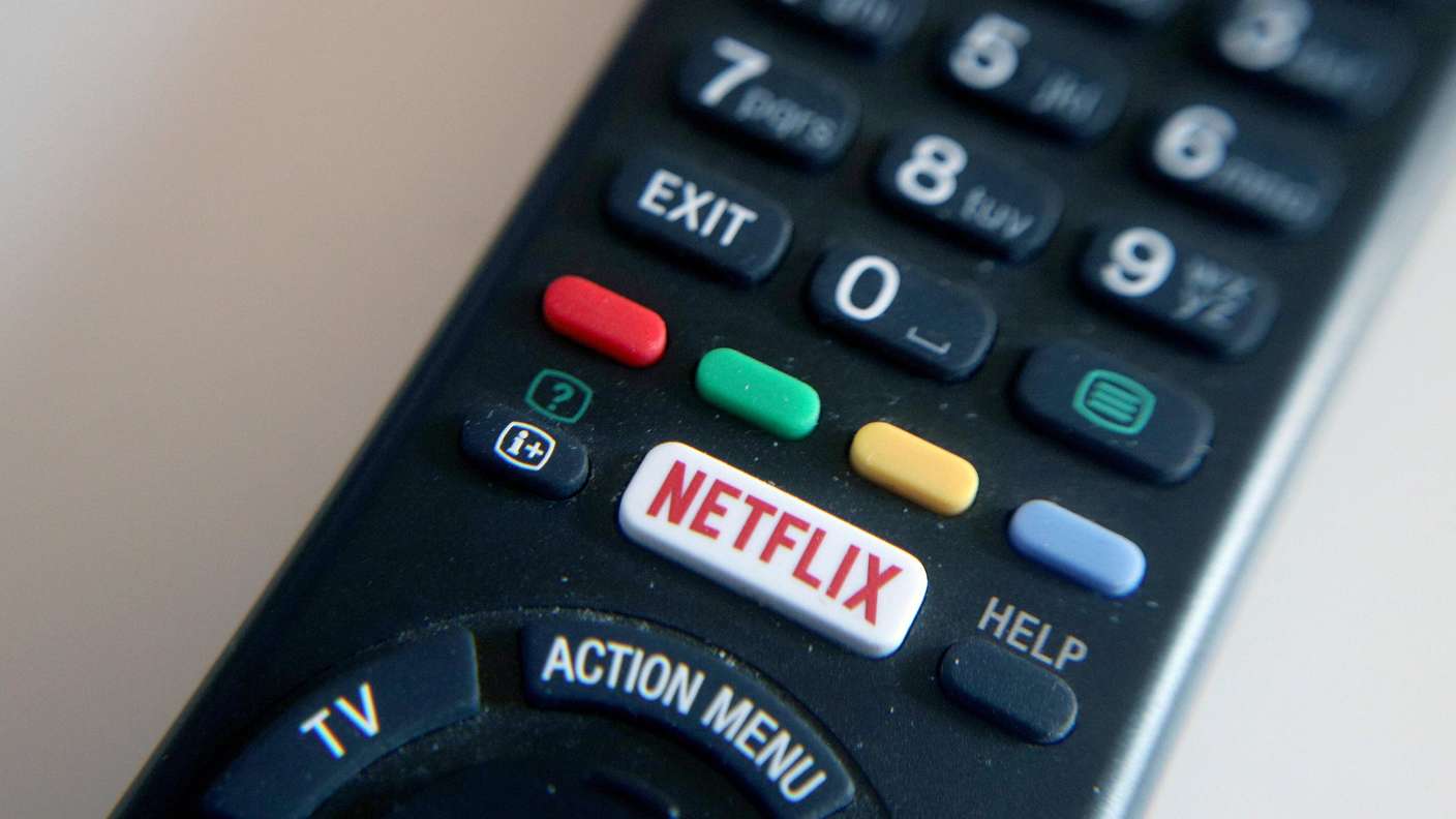 Le logo de Netflix sur une télécommande.