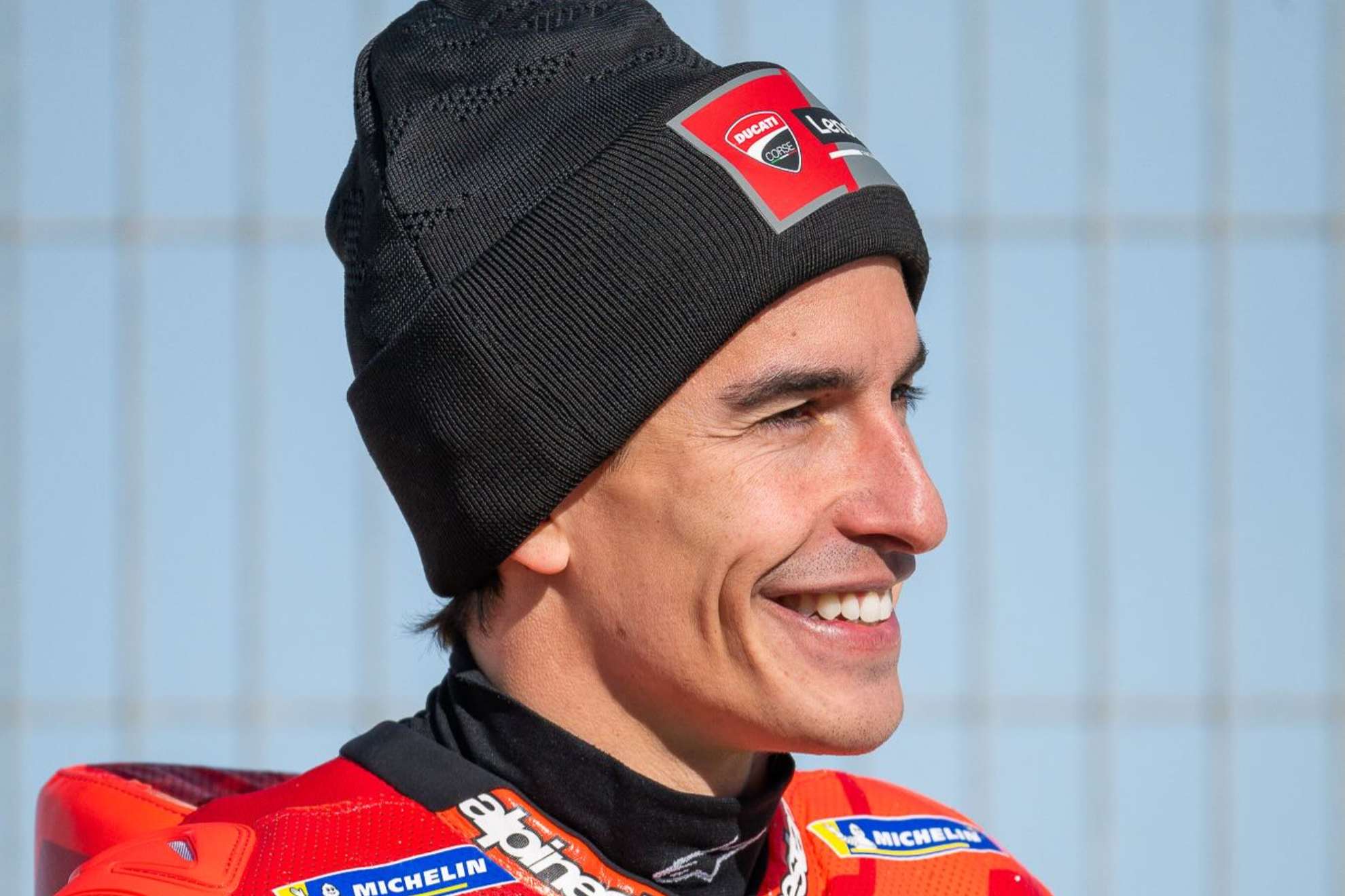 Marc Márquez, souriant, sur le circuit Aspar.