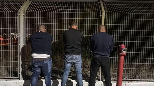 Trois frères inculpés pour un double meurtre choc !