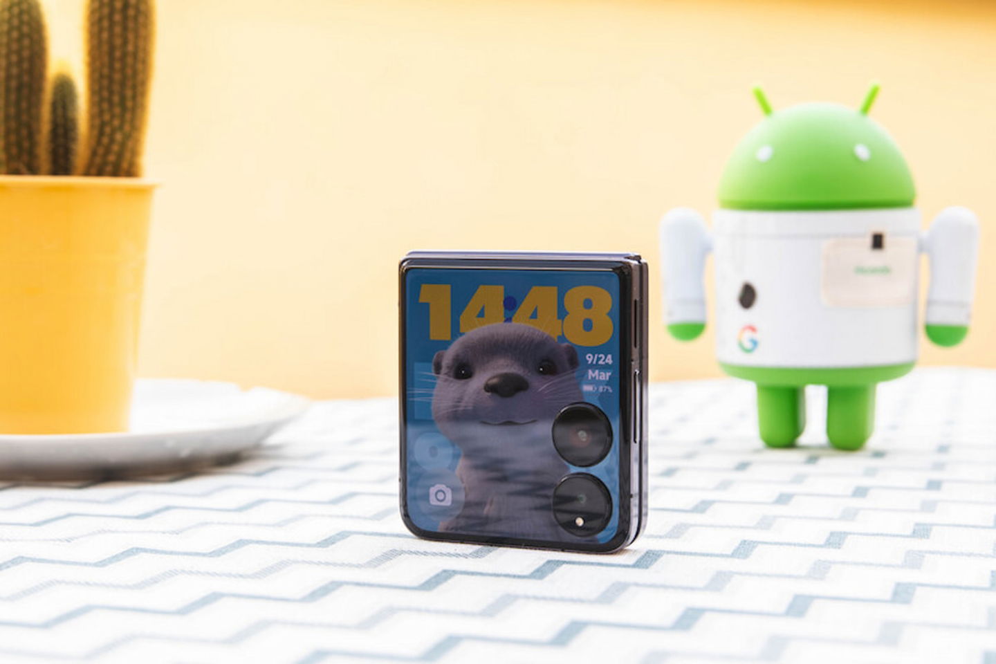 Le Xiaomi MIX Flip est disponible en promotion limitée.