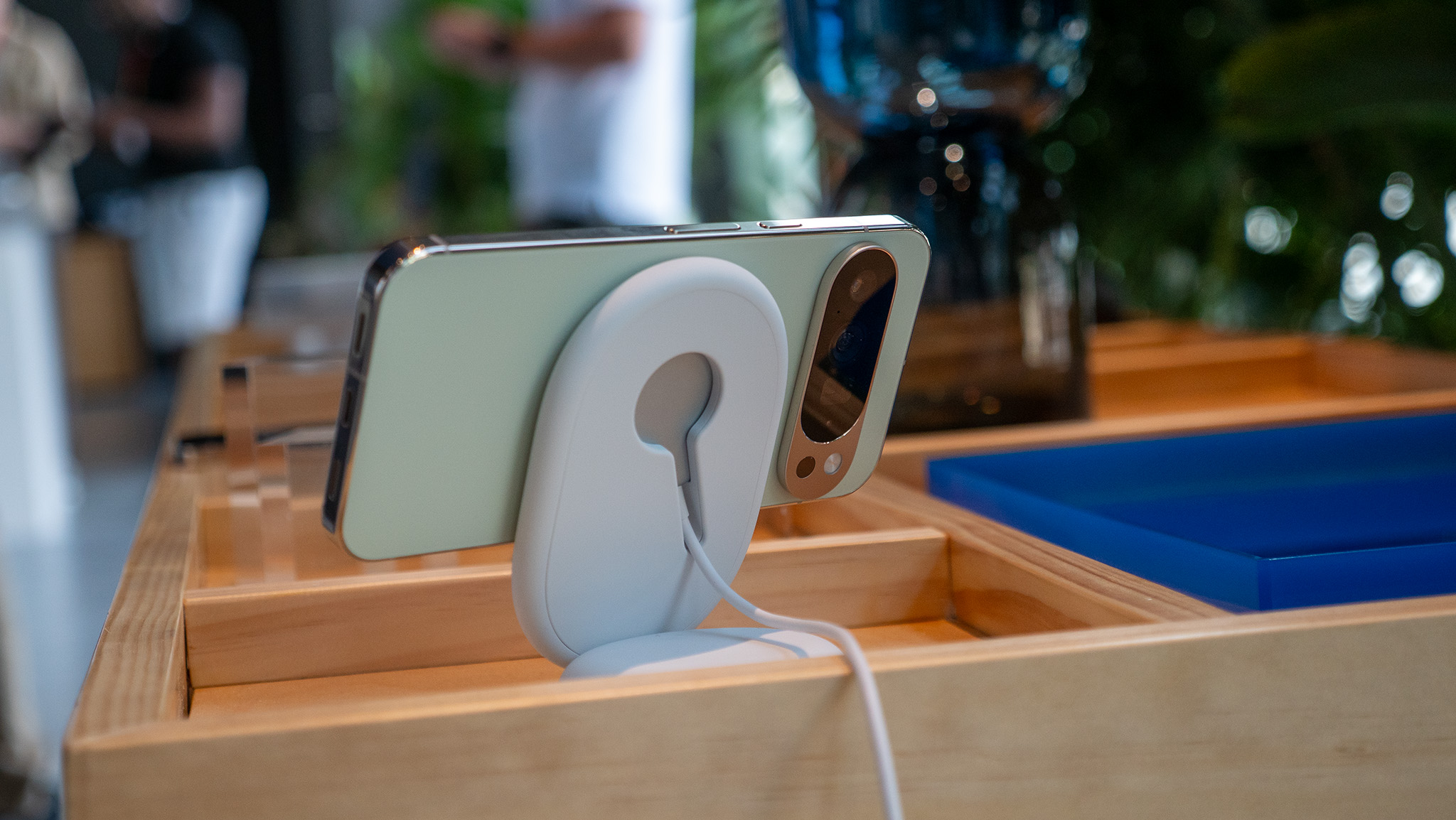 Chargeur sans fil Pixelsnap pour la série Google Pixel