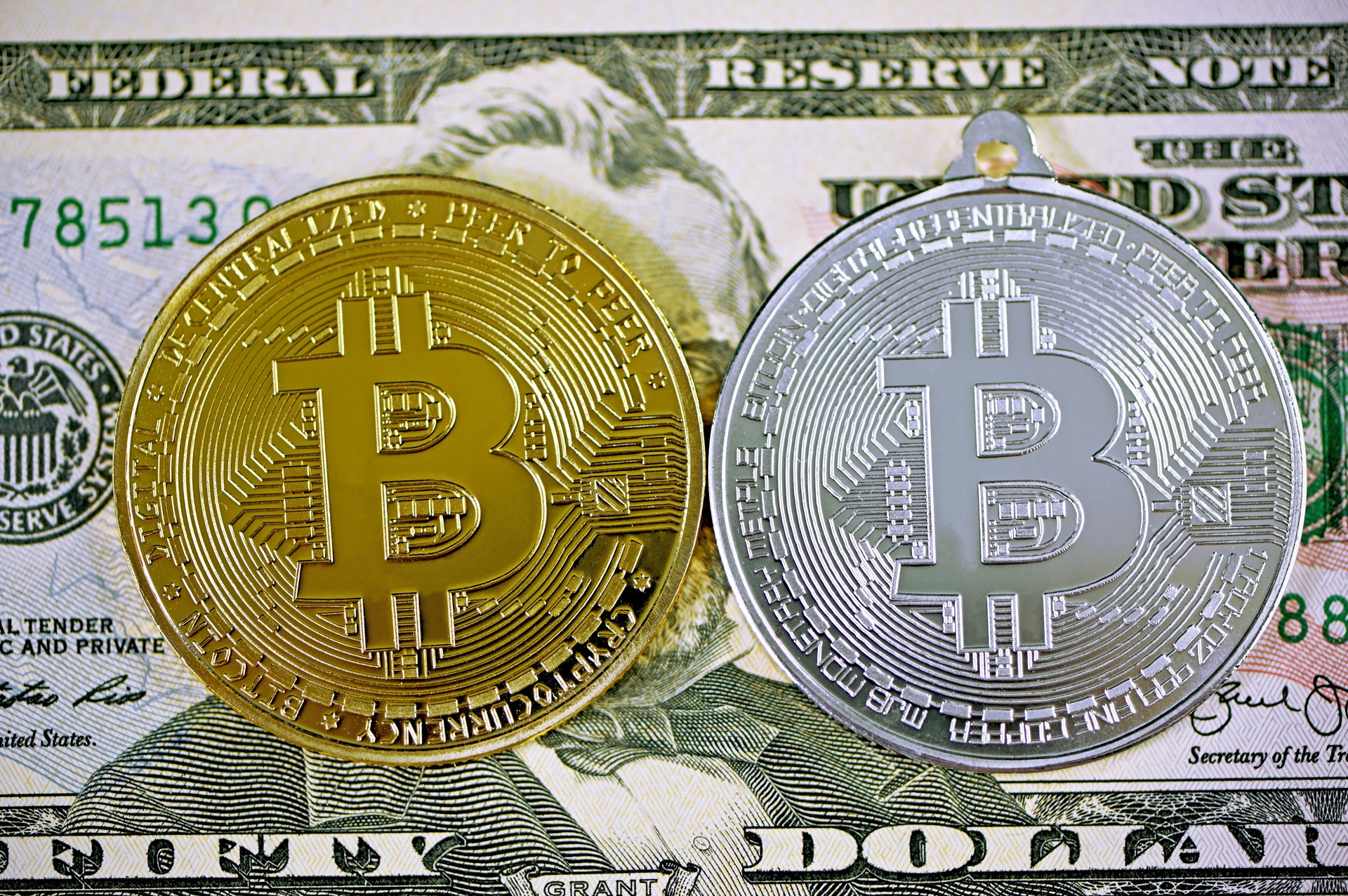Bitcoin dépasse l'or grâce à sa liquidité et à la dé-dollarisation, affirme une gestionnaire