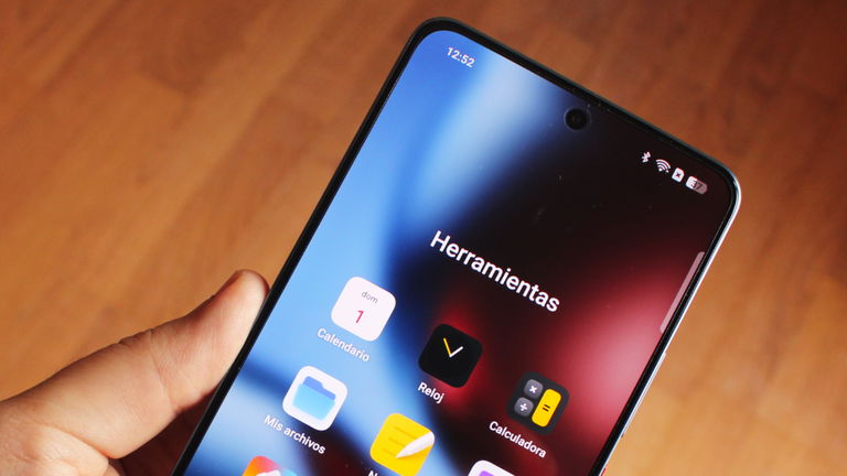 Un smartphone léger et résistant avec une grande capacité de batterie