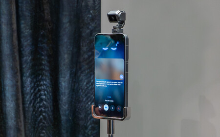 Robot Phone
