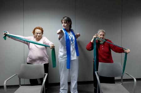 Séance de réhabilitation pour personnes âgées en CAP