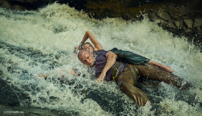 Charlize Theron et Taaron Egerton dans Apex