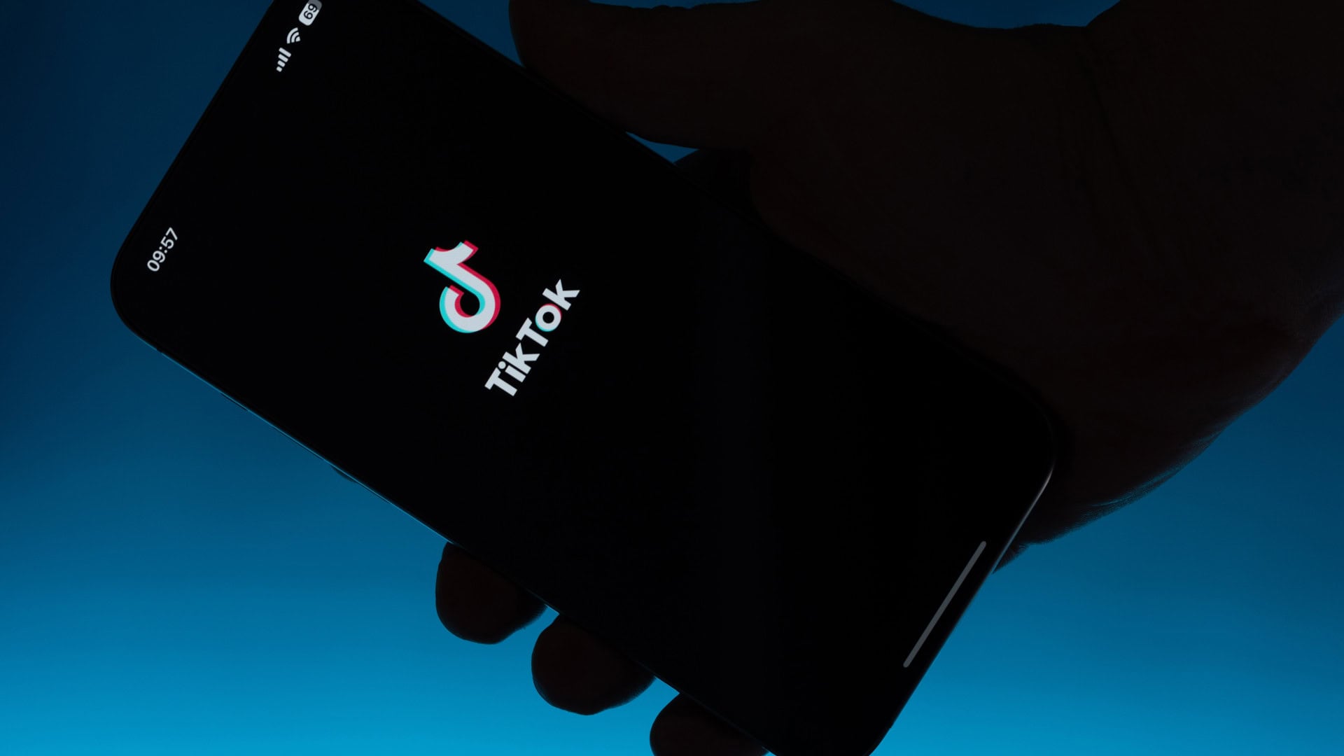 Comment des faux téléchargeurs TikTok espionnent 130 000 utilisateurs !