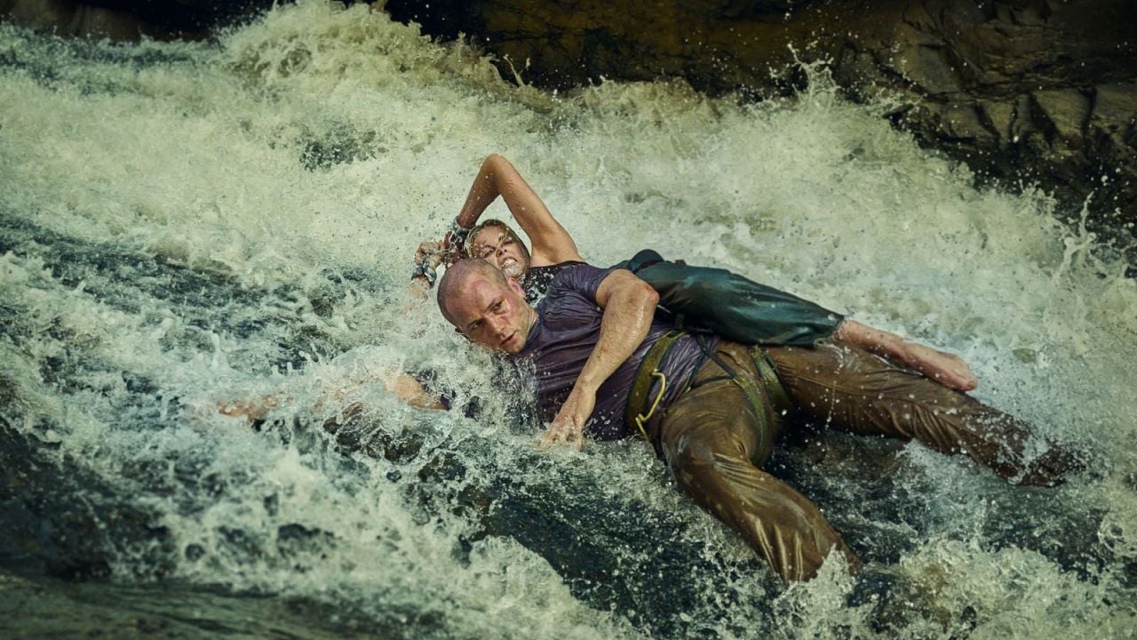 Charlize Theron et Taron Egerton dans 'Apex'.