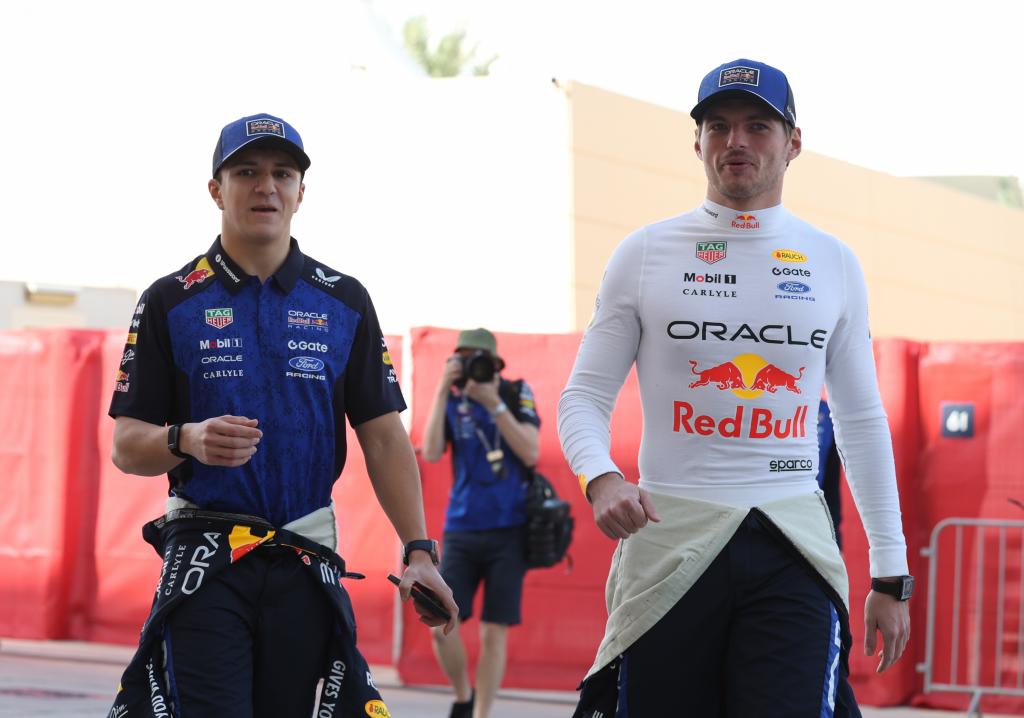 Isack Hadjar (21) avec Max Verstappen (28)