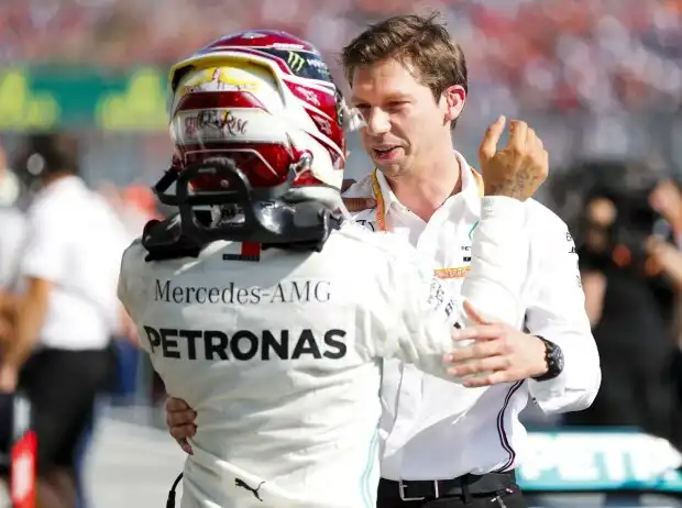 Lewis Hamilton et James Vowles
