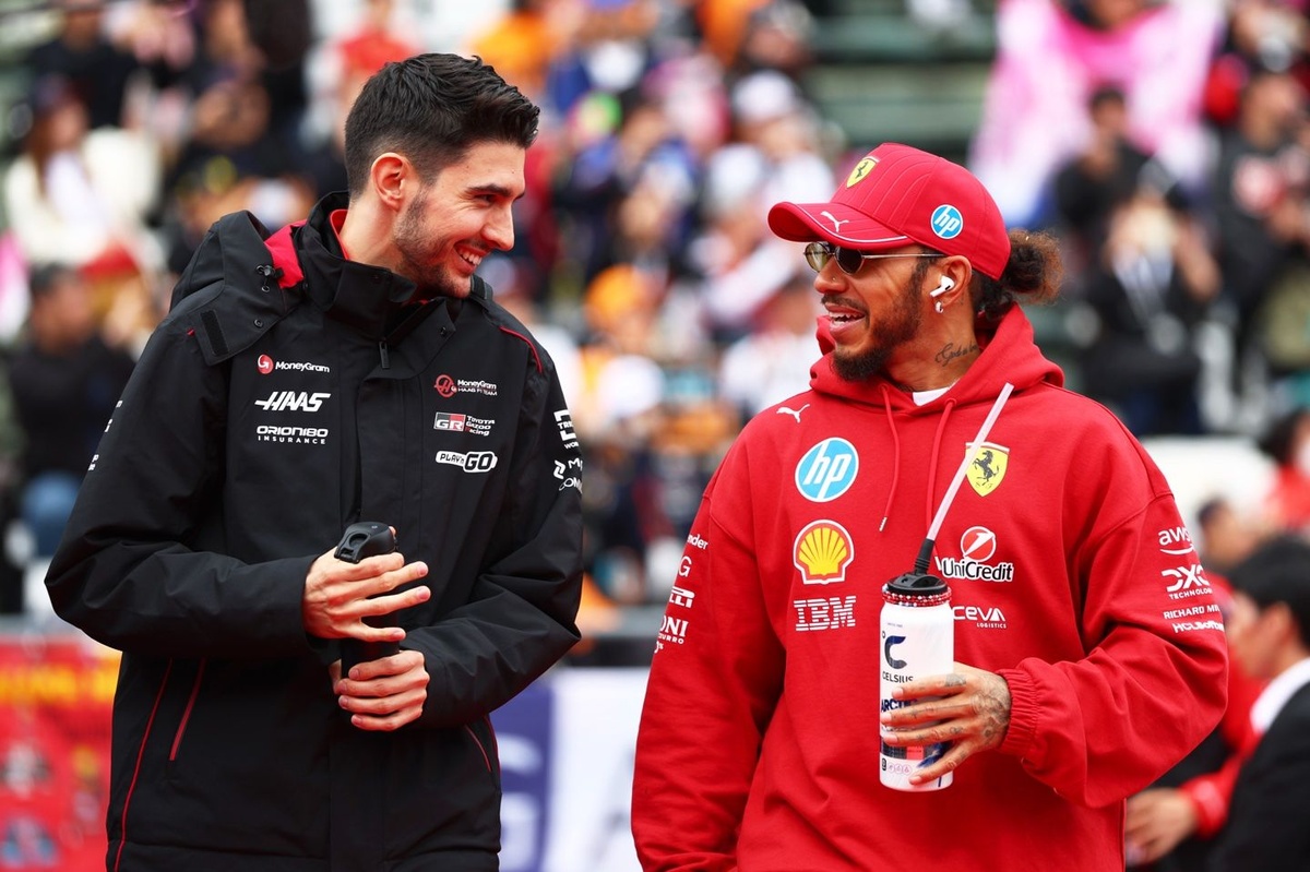 Les fans de F1 en folie après la blague "taquine" d'Esteban Ocon sur Lewis Hamilton qui fait le buzz !