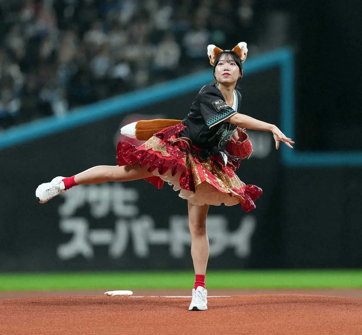 L'idole « Appare ! » Reika Asahina fait sensation avec un lancer de balle d'ouverture à 200 millions de vues sur TikTok !