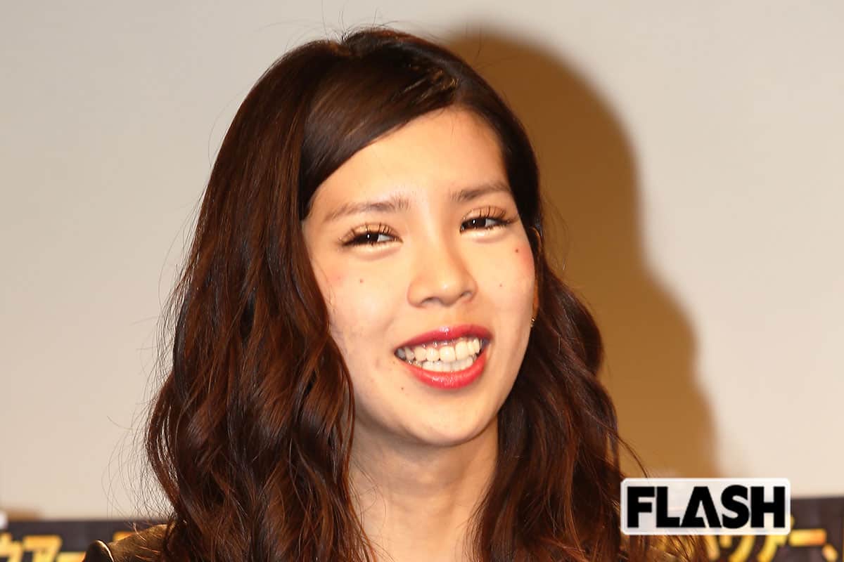 坂口杏里 : "Une douleur insupportable, les fans s'inquiètent face à son expression sur TikTok" – seulement 1540 yen en poche !