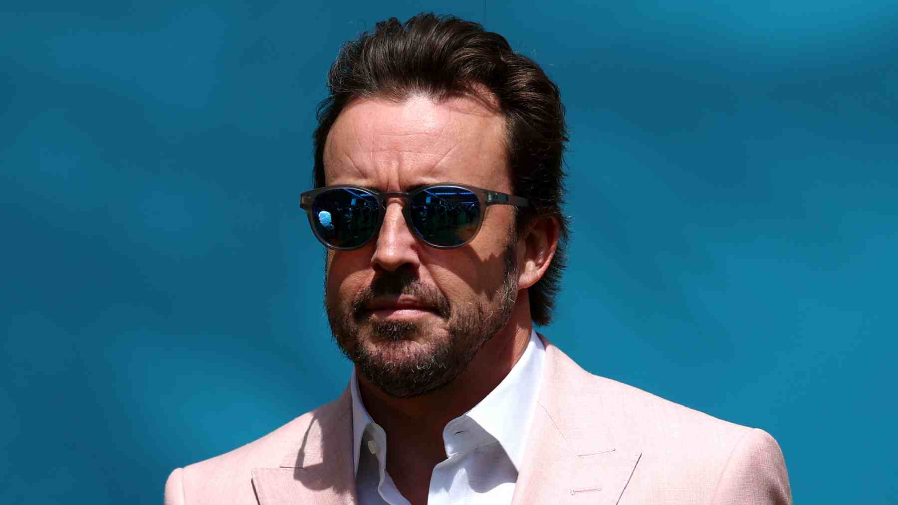 Fernando Alonso tient bon en F1, mais Kimoa passe à la trappe : l’échec de sa marque
