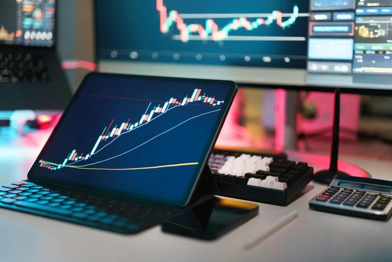 Bitcoin au-dessus de 78K $ : ETH, SOL et DOGE enflamment le marché après que le Sénat surmonte l’obstacle de la Clarity Act !