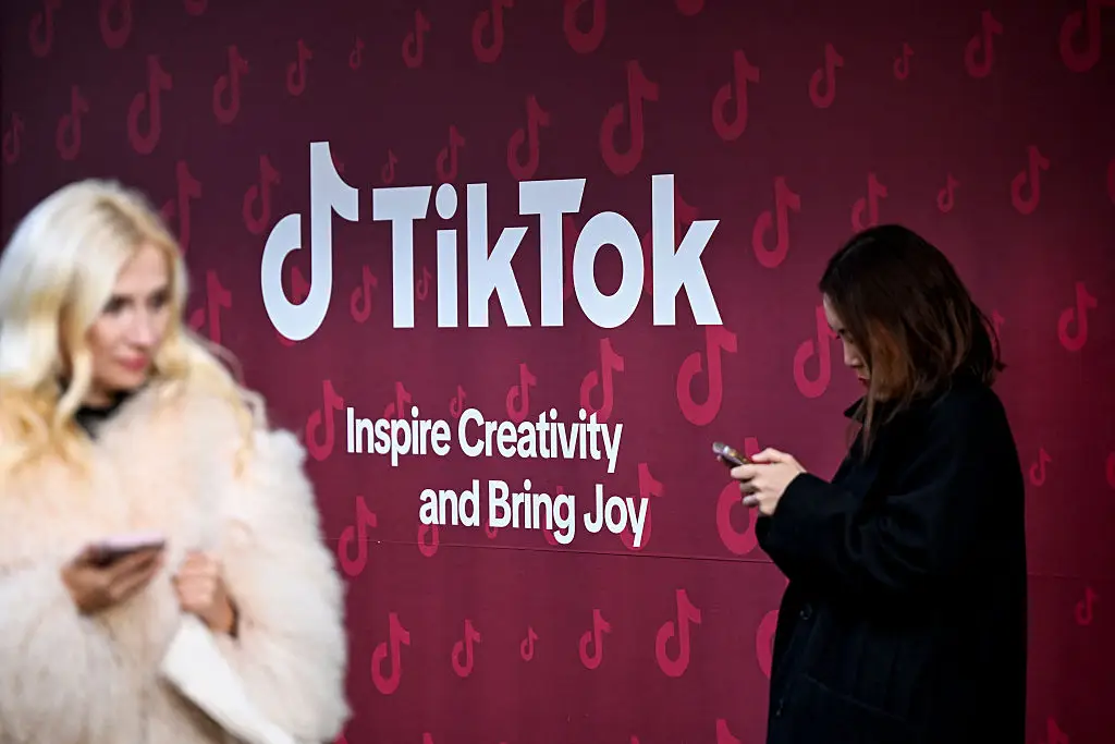 Les utilisateurs devront payer pour ne plus recevoir des publicités personnalisées sur TikTok.